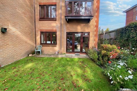 1 bedroom retirement property for sale, Parkstone Road, Poole, Dorset, BH15