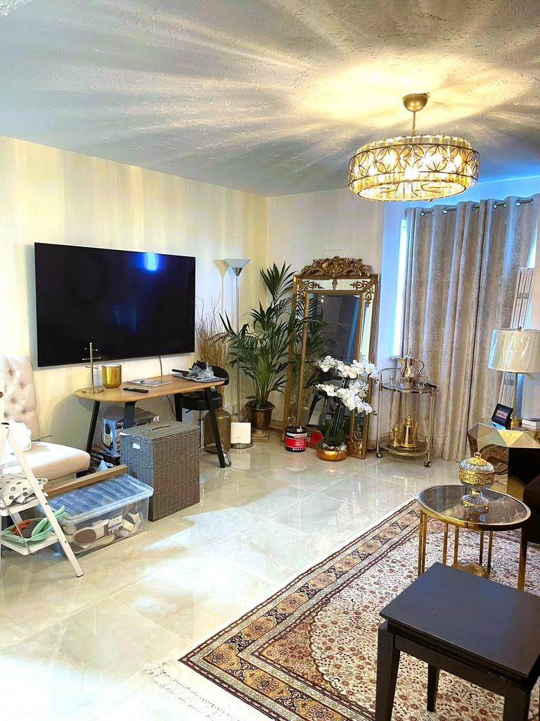 Apartment in Ilford - View 2