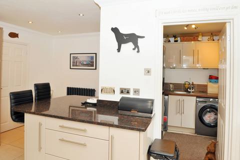 2 Bird Lane, Hail Weston, St Neots, PE19 5JP