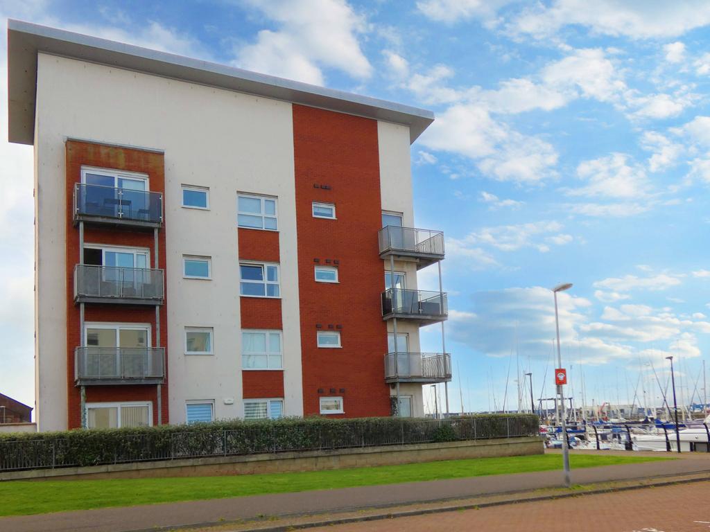 Dockers Gardens, Ardrossan KA22 2 bed apartment for sale £105,000