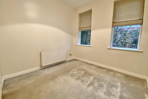 3 bedroom flat for sale, Palatine Road, West Didsbury, Manchester, M20