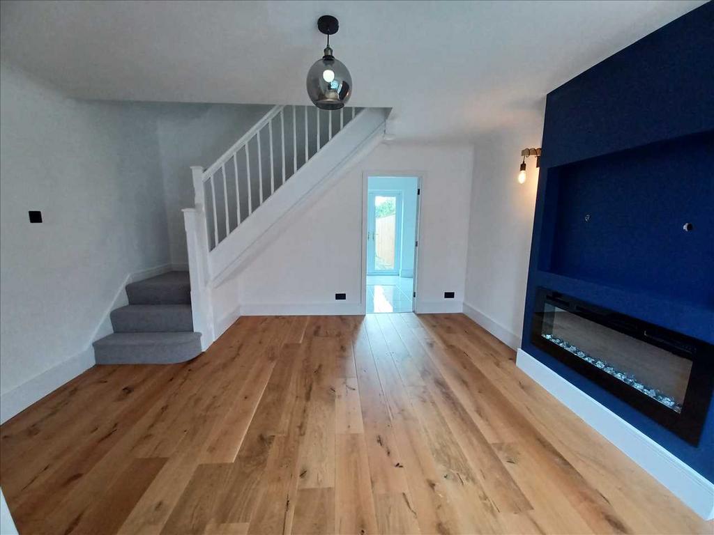 Sheringham Way, Poulton Le Fylde 2 bed apartment £795 pcm (£183 pw)