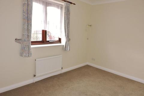 8 Rushmon Villas, New Malden, KT3 6BZ