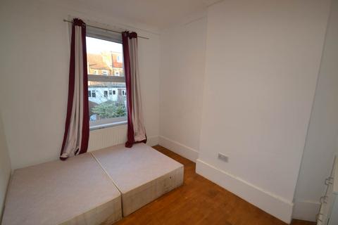 House share to rent, Drayton Gardens, West Ealing Available from 6th November 2023