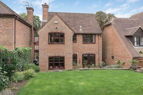 15 Copperfields, High Wycombe, HP12 4AN