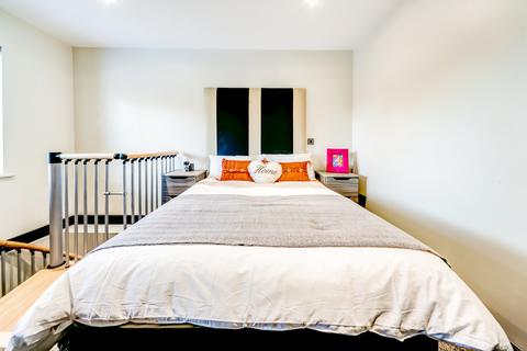 6 bedroom house to rent, ST ANNS RISE, Leeds