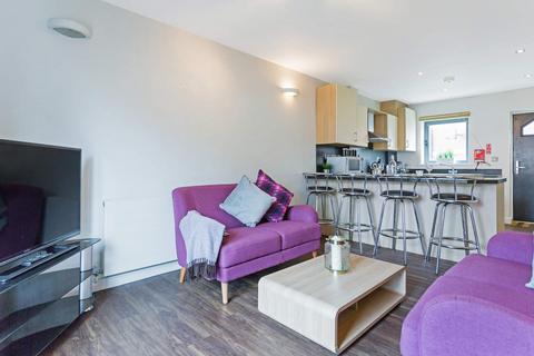 1 bedroom in a house share to rent, Meanwood Road, Leeds