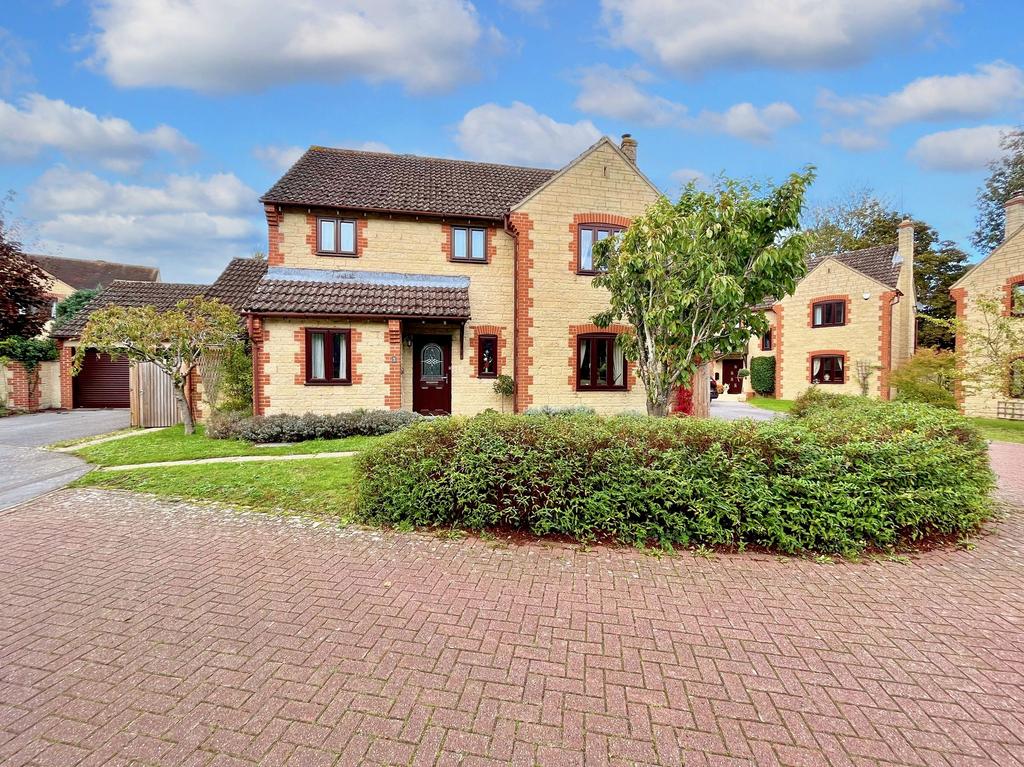 Kingston Bagpuize, Abingdon OX13 4 bed detached house for sale £750,000