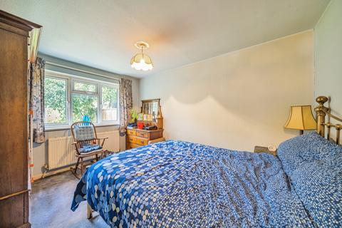2 bedroom bungalow for sale, Dudley Close, Whitehill, Hampshire, GU35