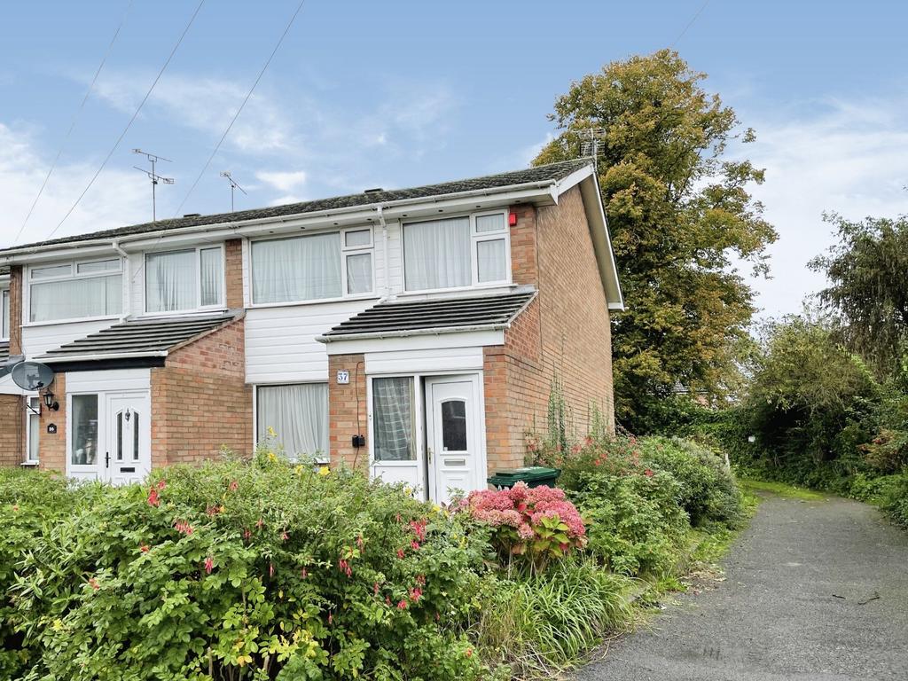 Lincoln Drive, Newton, Chester, CH2 3 bed end of terrace house for sale