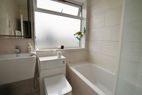171 Gorseway, Romford, RM7 0SA