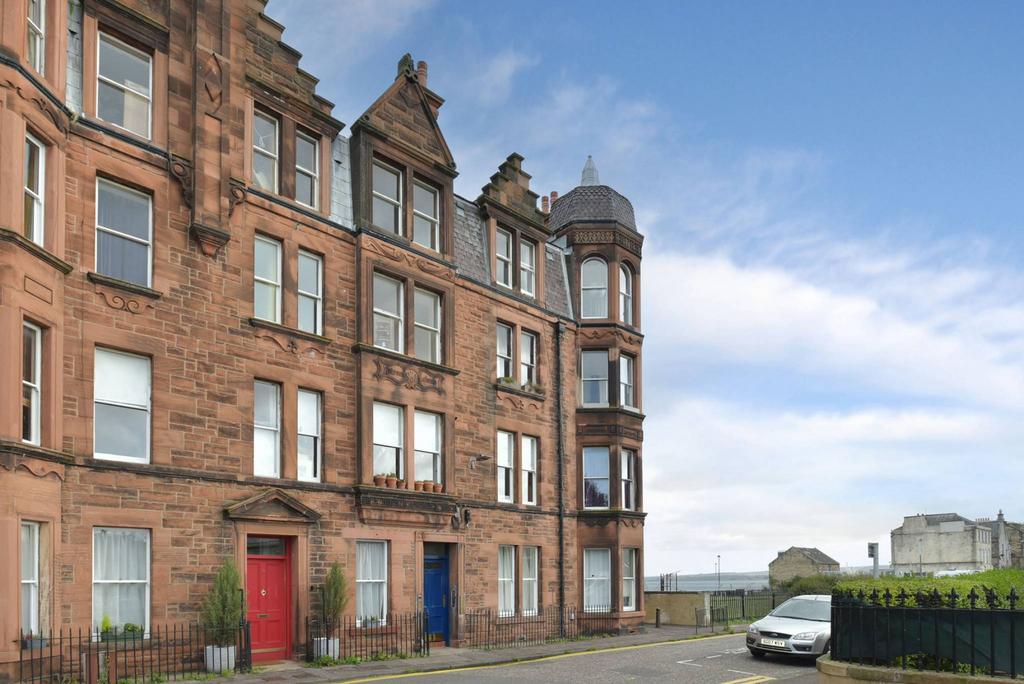 2F3 11 Straiton Place, Portobello, Edinburgh, EH15 2BA 2 bed flat for