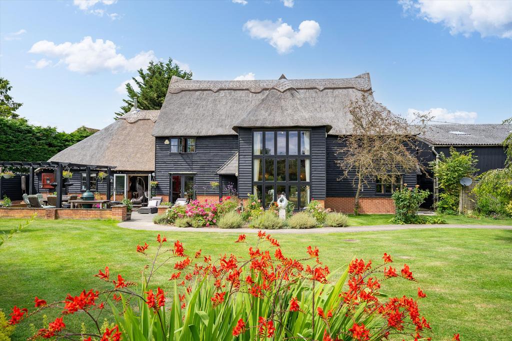 Thaxted Road, Debden, Saffron Walden, Essex, CB11 5 bed barn conversion