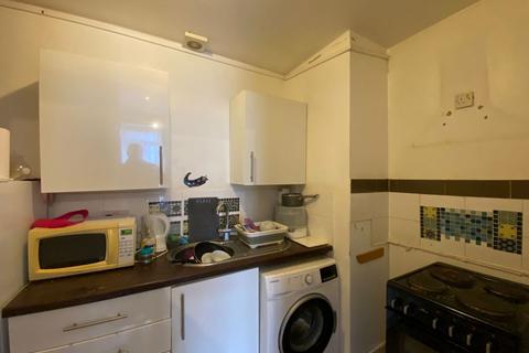 27 Franklin Crescent, Mitcham, CR4 1ND