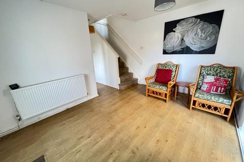 17 Lesbury Close, Luton, LU2 9UP