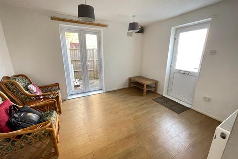 17 Lesbury Close, Luton, LU2 9UP