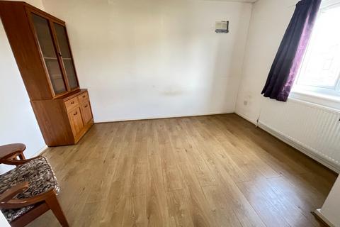 17 Lesbury Close, Luton, LU2 9UP