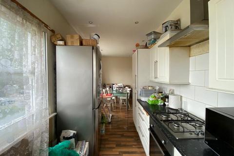 217 Albert Road, London, E16 2JS