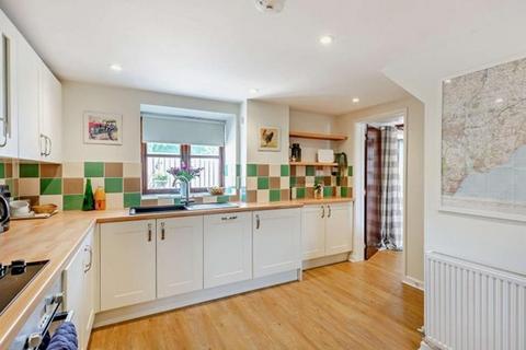 3 bedroom semi-detached house to rent, * BILLS INCLUDED* Furnished three bedroom barn conversion