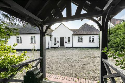 Lych Gate Bakeham Lane, Englefield Green, Egham, TW20 9TZ