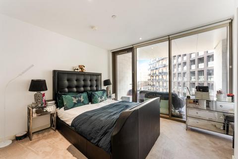 1 bedroom apartment for sale, Commodore House, Royal Wharf, London, E16