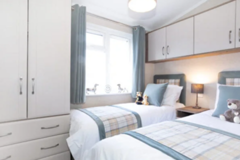undefined, Christchurch Road, Barton on Sea, New Milton, Hampshire BH25