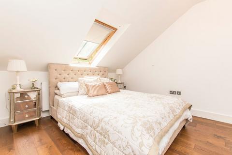 3 bedroom barn conversion for sale - Holyfield, Waltham Abbey, EN9