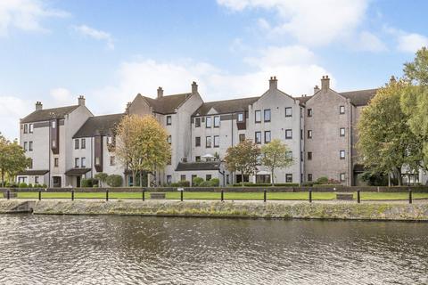 12/3 Sandport, Edinburgh, EH6 6PL