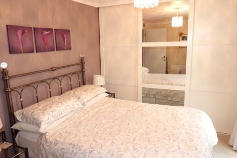 3 bedroom end of terrace house for sale, Hopton Road, Stevenage, Hertfordshire, SG1