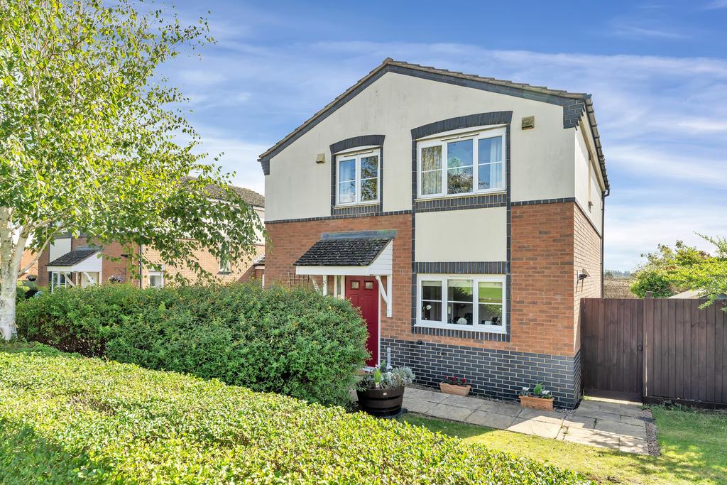 Harrier Close, Cottesmore 4 bed detached house for sale £350,000