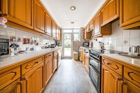 72 Ernest Grove, Beckenham, BR3 3JF