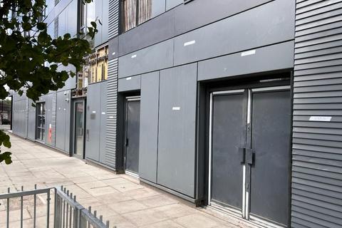 Shop to rent, London Road, Croydon