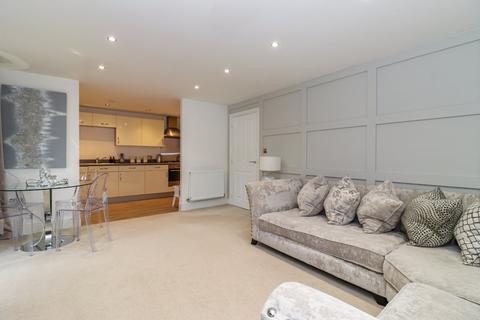 2 bedroom apartment for sale, Hibbert Court, Grange Road, Chalfont St. Peter, SL9