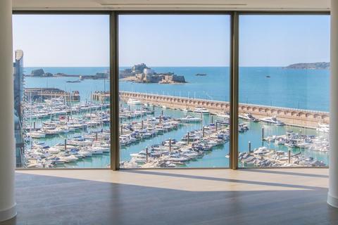 3 bedroom flat for sale, La Rue de l'Etau, St Helier, Jersey. JE2 3ET