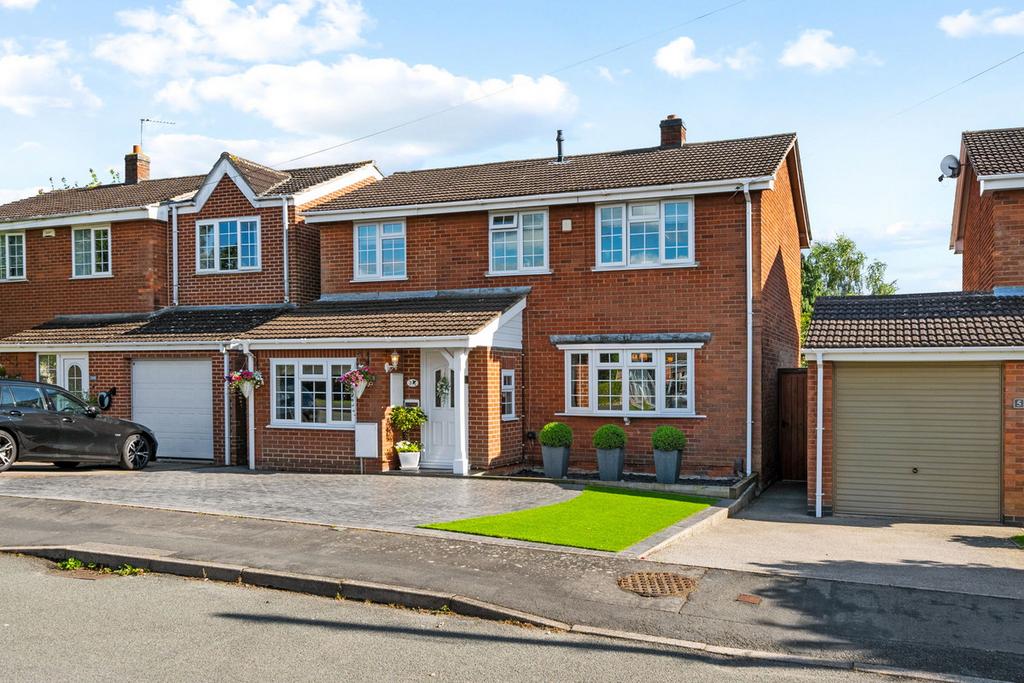 Ibstock LE67 4 bed detached house for sale £340,000