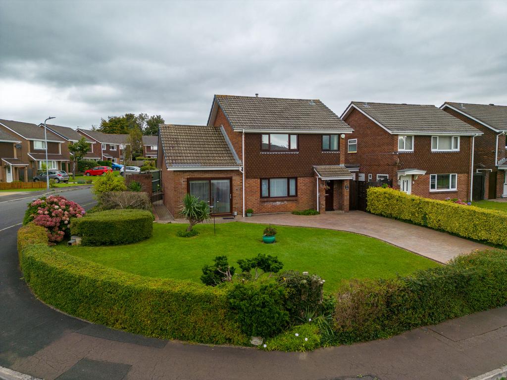 Newport NP10 4 bed detached house for sale £440,000