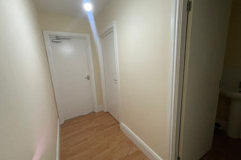 5 bedroom flat to rent, Waterloo Road, Smethwick