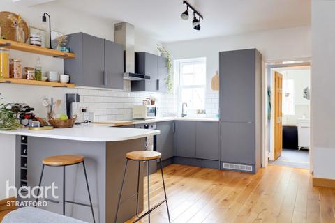 8 Martha Road, London, E15 4NP