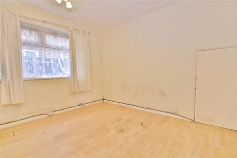 14 Rydes Close, Woking, GU22 9JJ