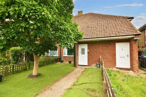 14 Rydes Close, Woking, GU22 9JJ