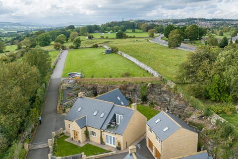 5 bedroom detached house for sale - 5 Middleham View, Harmby