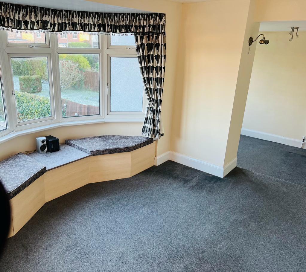 Barkby Road, Syston LE7 5 bed detached house to rent £2,000 pcm (£462 pw)