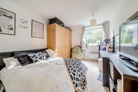 1, Troon Court Cardwell Crescent, Ascot, SL5 9BX