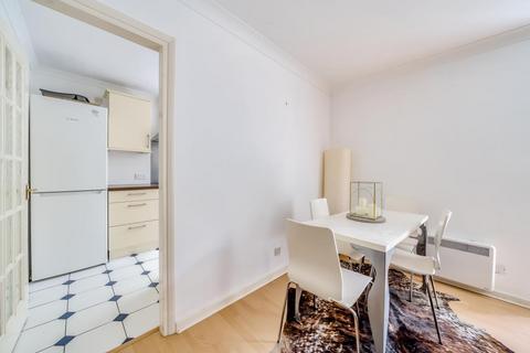 1, Troon Court Cardwell Crescent, Ascot, SL5 9BX