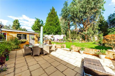 17 Seaman Close, Park Street, St Albans, AL2 2NX