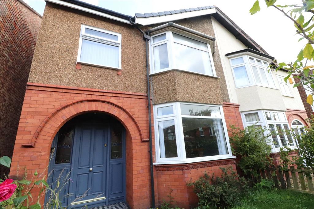 Manor Road, Hoylake, Wirral... 3 bed semidetached house £1,450 pcm
