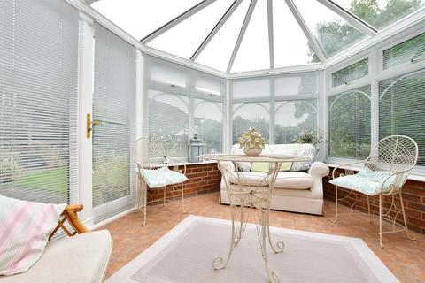 1 Birchfield Close, Maidstone, ME15 9YX