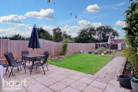 7 Nodes Drive, Stevenage, SG2 8AL