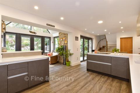 3 bedroom detached house for sale, Madeira Vale, Ventnor, Isle of Wight