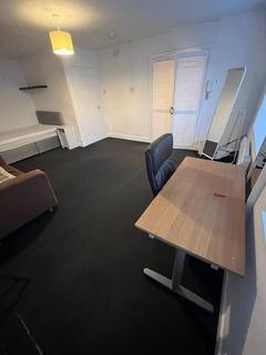 Studio to rent, FLAT 7, 15 Oakfield Avenue, Glasgow G12